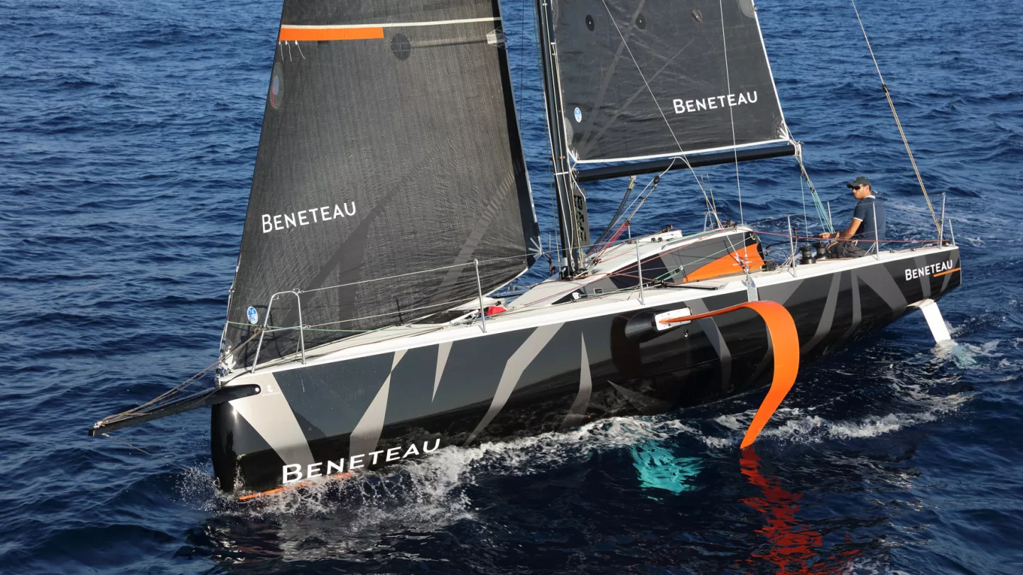 Парусна яхта Figaro BENETEAU 3 — фото