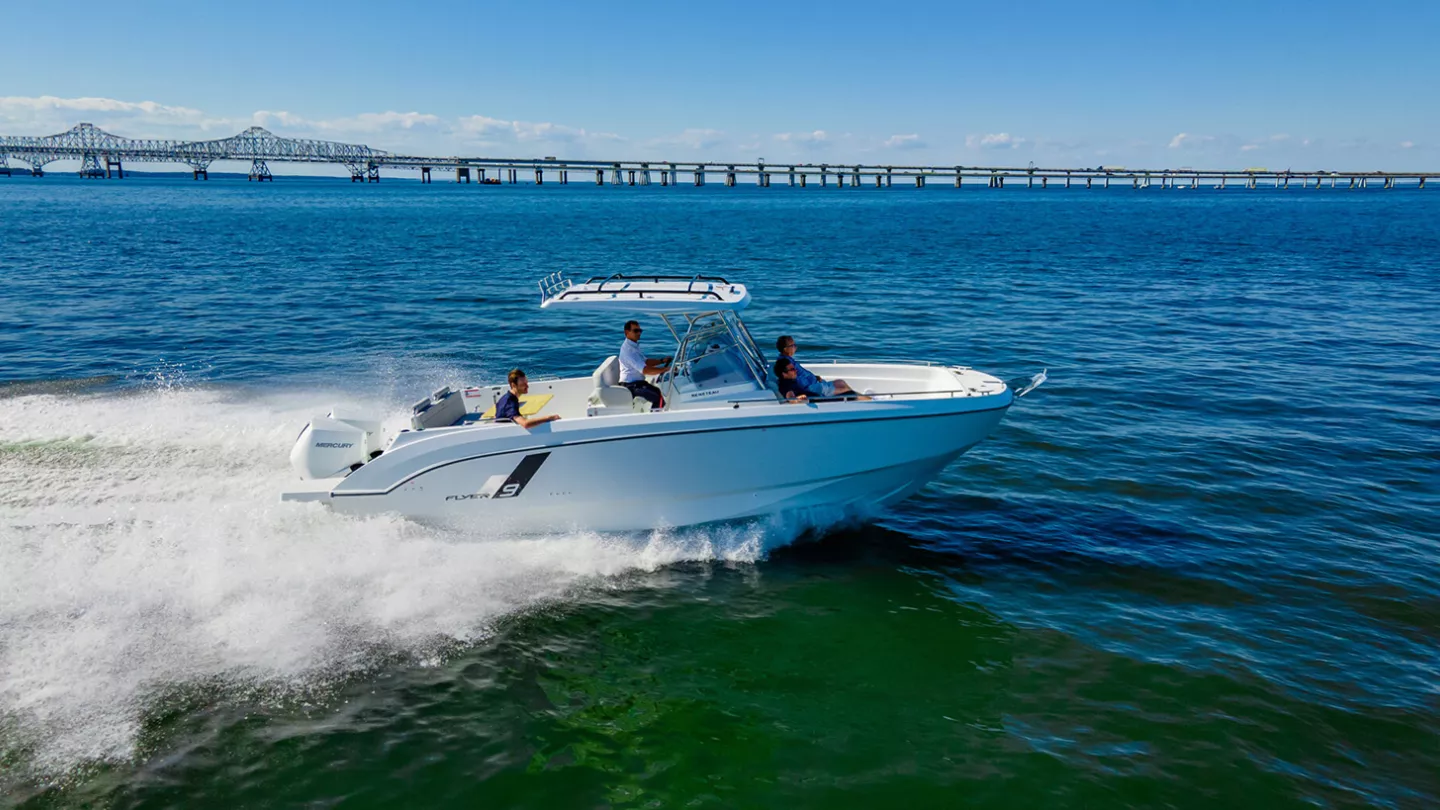 Моторний катер Beneteau Flyer 9 SPACEdeck — фото
