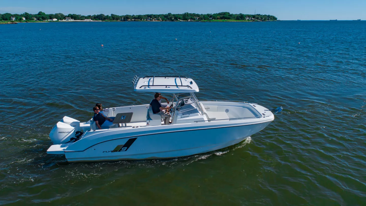 Моторний катер Beneteau Flyer 9 SPACEdeck — фото