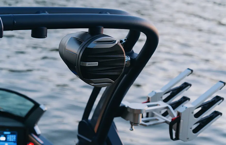 Моторний катер MasterCraft XT23 NEW — фото